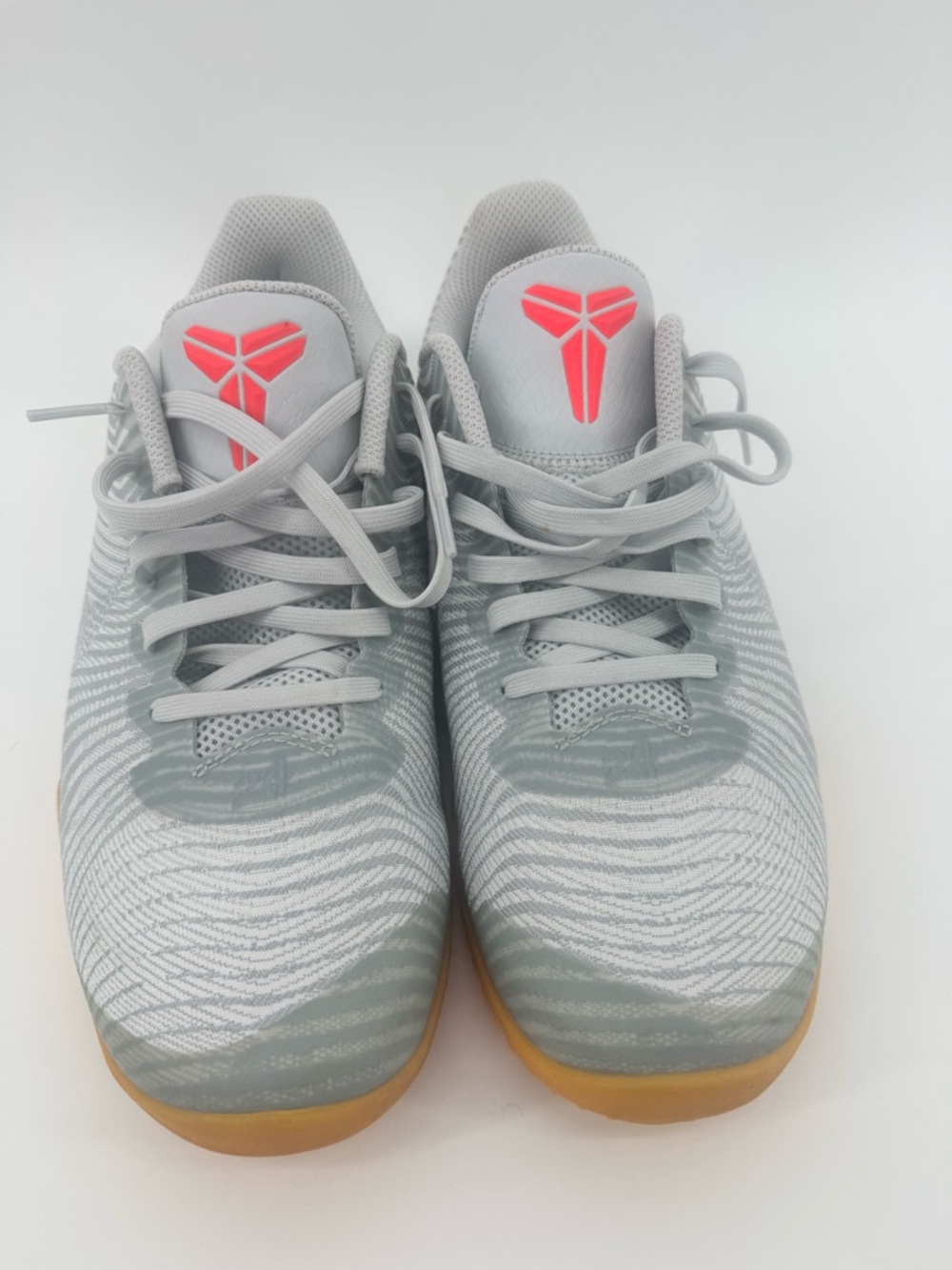 Nike Men's Kobe Mentality 2 light  Gray Knit Sneakers size 10